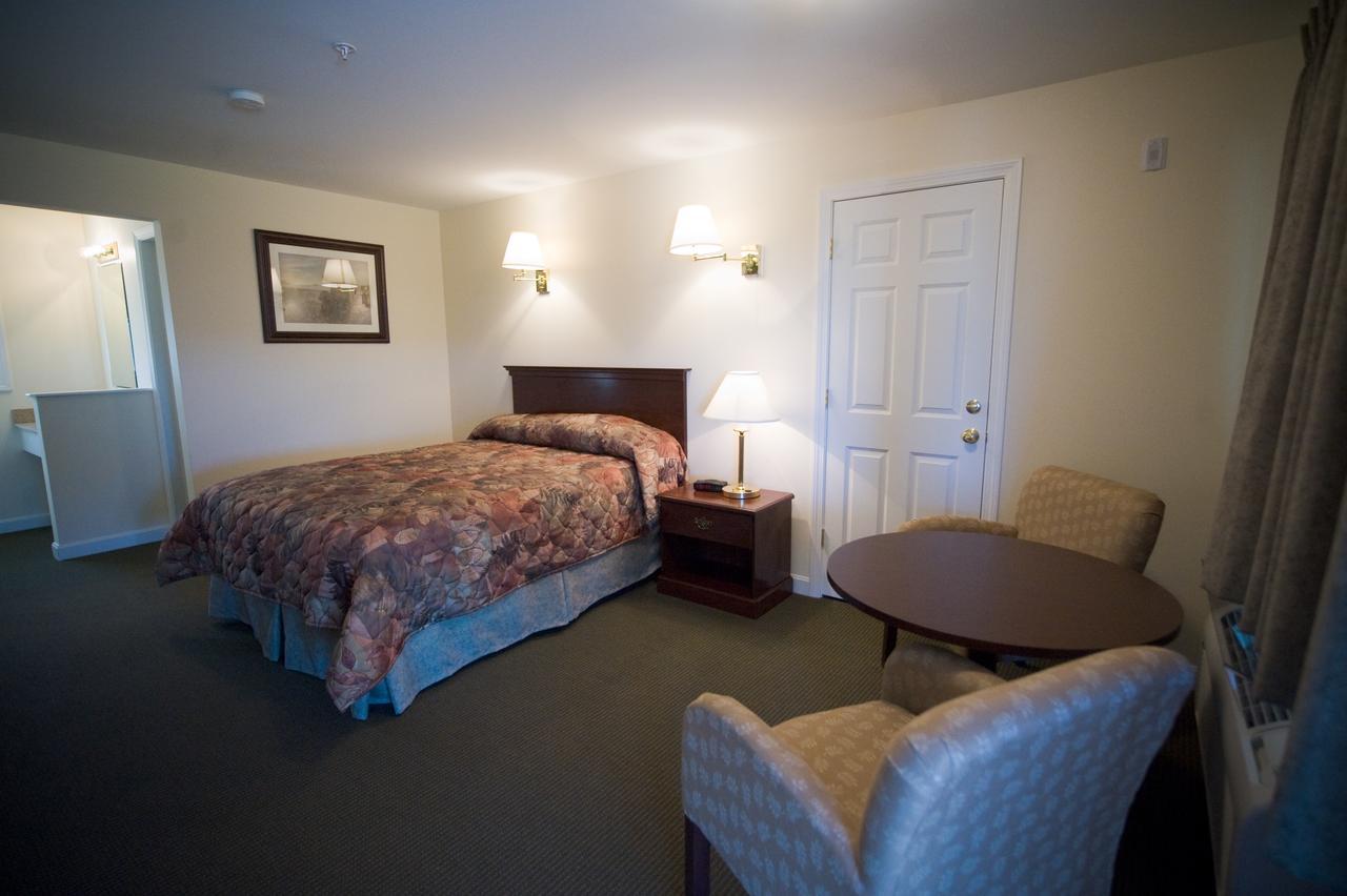 Rangeley Saddleback Inn Esterno foto